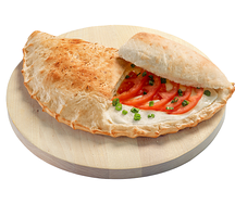 Кальцоне Капрезе