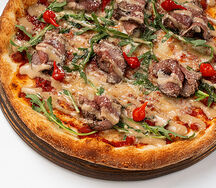 Пицца с ростбифом