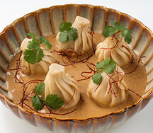 Хинкали с телятиной в перечном соусе