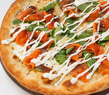 Пицца с лососем