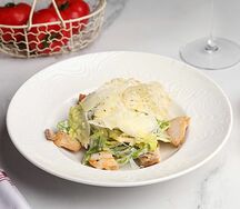 Цезарь с цыплёнком