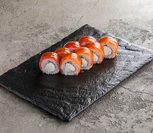 Филадельфия с лососем и тунцом в трюфельном соусе