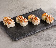 Запеченный ролл с угрем