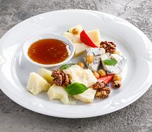 Сырная тарелка