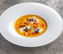 Тыквенный суп с сыром страчателла