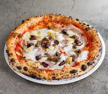 Капричоза с тамбовским окороком и артишоками