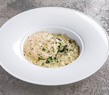 Ризотто с белыми грибами и муссом из пармезана