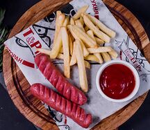Сосиски с картофелем фри