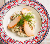 Я Тбилисский салат с копченым цыпленком