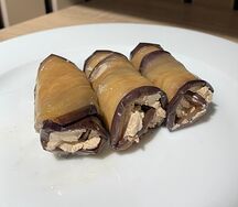 Рулетики из баклажан