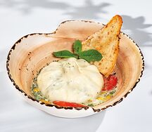 Гебжалиа с печёными перцами рамиро