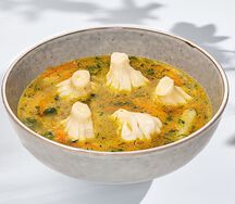 Куриный суп с мини-хинкалями