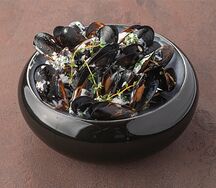 Соте из беломорских мидий в сливочном соусе