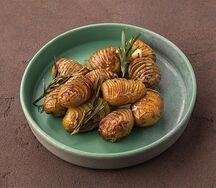 Беби-картофель в прованских травах