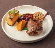 Утиная ножка конфи с картофельным гратеном