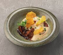 Крем-суп капучино с телячьими щеками