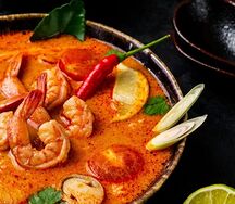 Том ям с морепродуктами и рисом spisy