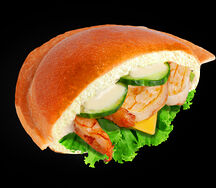 UFO-бургер с креветками и кокосовым чили