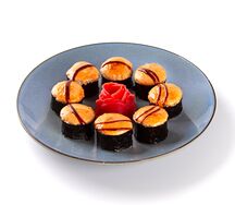 Запеченный ролл Тунец спайси