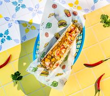 Тако с ананасовой сальсой