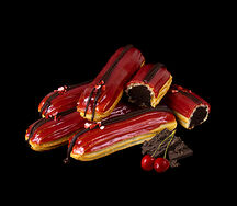 Эклеры с вишней и шоколадом