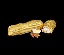 Эклер с миндалём и амаретто