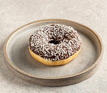 Донат с кокосовой начинкой и с разноцветной посыпкой