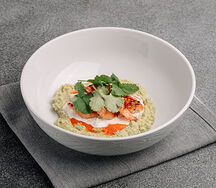 Креветки мисо с пюре из эдамаме и страчателлой