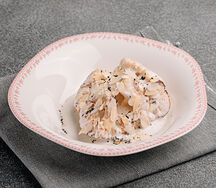 Стейк из цветной капусты в соусе карри