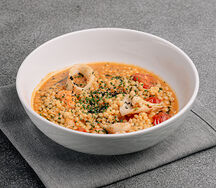 Птитим с креветками и кальмаром