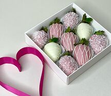 Клубника в шоколаде Комплимент розовый