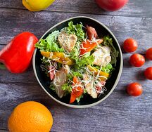 С курицей в кисло-сладком соусе