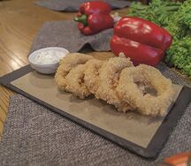 Жареные кольца кальмара