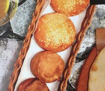 Булочка белая