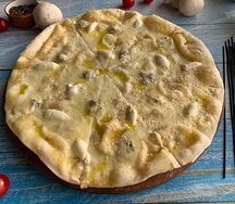 Пицца Кватро Формаджи