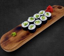 Маки-ролл огурец