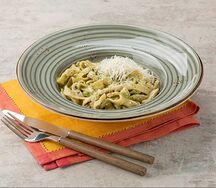 Тальятелле с куриной грудкой и соусом песто