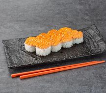 Запеченный ролл с крабом