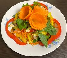 Салат Ном с курицей