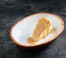 Чизкейк Сан-Себастьян с копченой карамелью