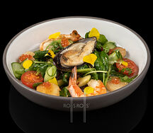 Салат с морепродуктами