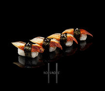 Суши с угрем