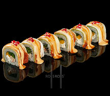 Ролл с копченым угрем и камчатским крабом