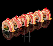 Ролл с лососем, тунцом и камчатским крабом