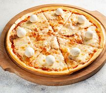 Пицца с семгой и сыром Филадельфия