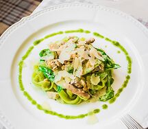 Феттуччине с курицей и белыми грибами