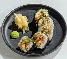 Ролл с креветкой темпура