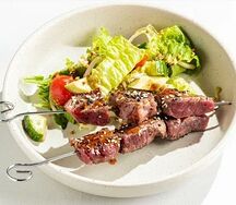 Якинику- говядина на гриле с овощным салатом