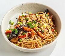 Лапша домашняя с курицей BBQ