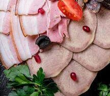 Мясная тарелка